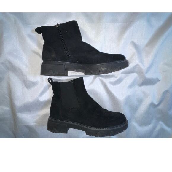 Dr. Scholls Booties - Size 6M - Suede Upper - Happy Feet in Style! - Picture 6 of 12